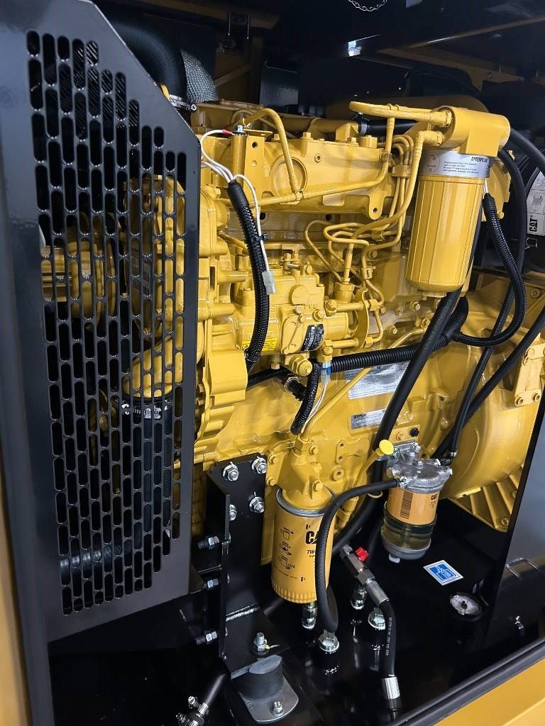 CAT DE88E0 - 88 kVA Generator - DPX-18012