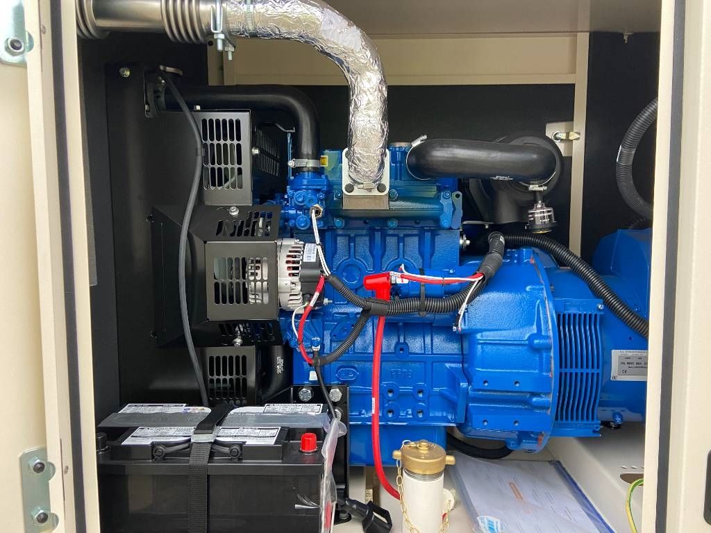 FG Wilson P13.5-6 - 13.5 kVA Genset - DPX-16000