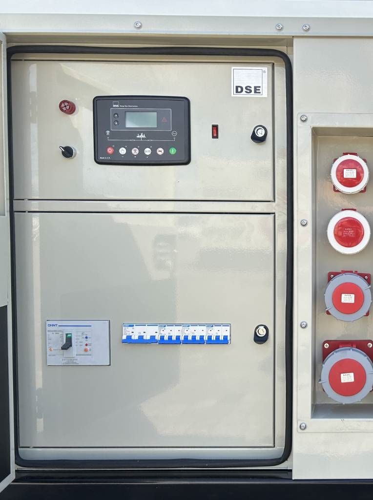 Iveco NEF45TM3 - 132 kVA Generator - DPX-19792