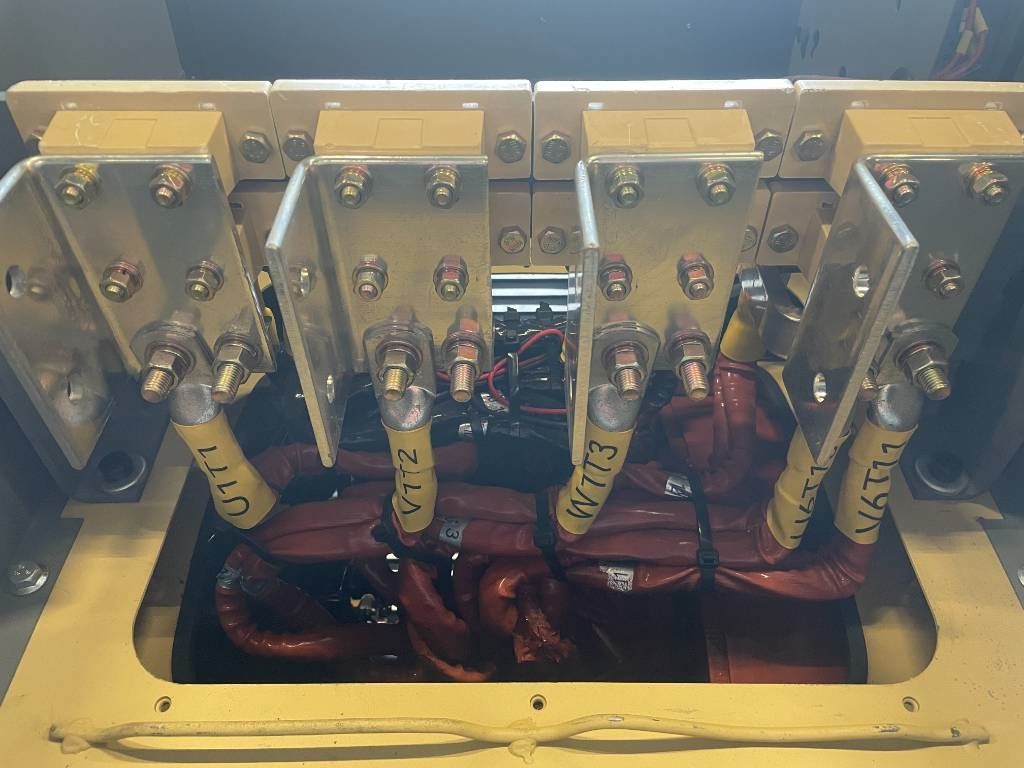 DPX CJ634E - 1000 kVA Alternator - DPX-33915