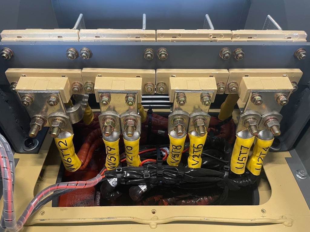 DPX CJ634E - 1000 kVA Alternator - DPX-33915