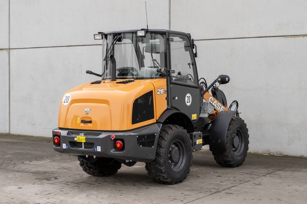 CASE 21 F XT