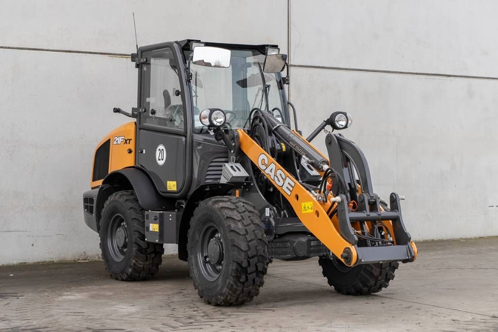 CASE 21 F XT