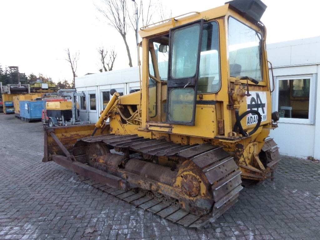 CAT D 4 E