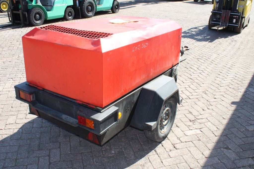 Doosan R1074F