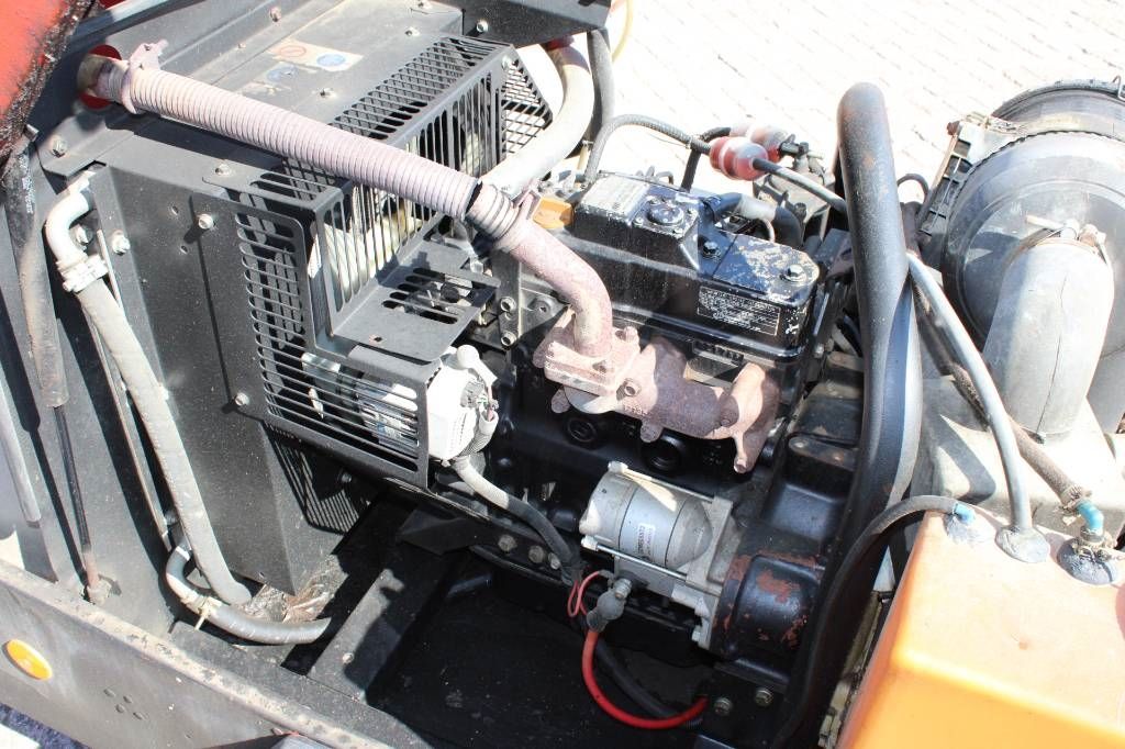 Doosan R1074F