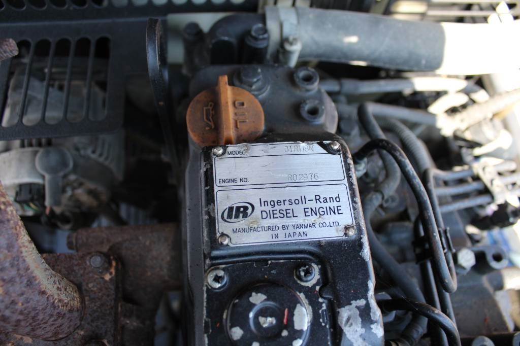 Doosan R1074F