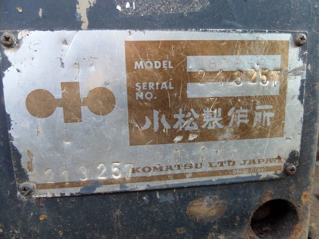 Komatsu D85P-21