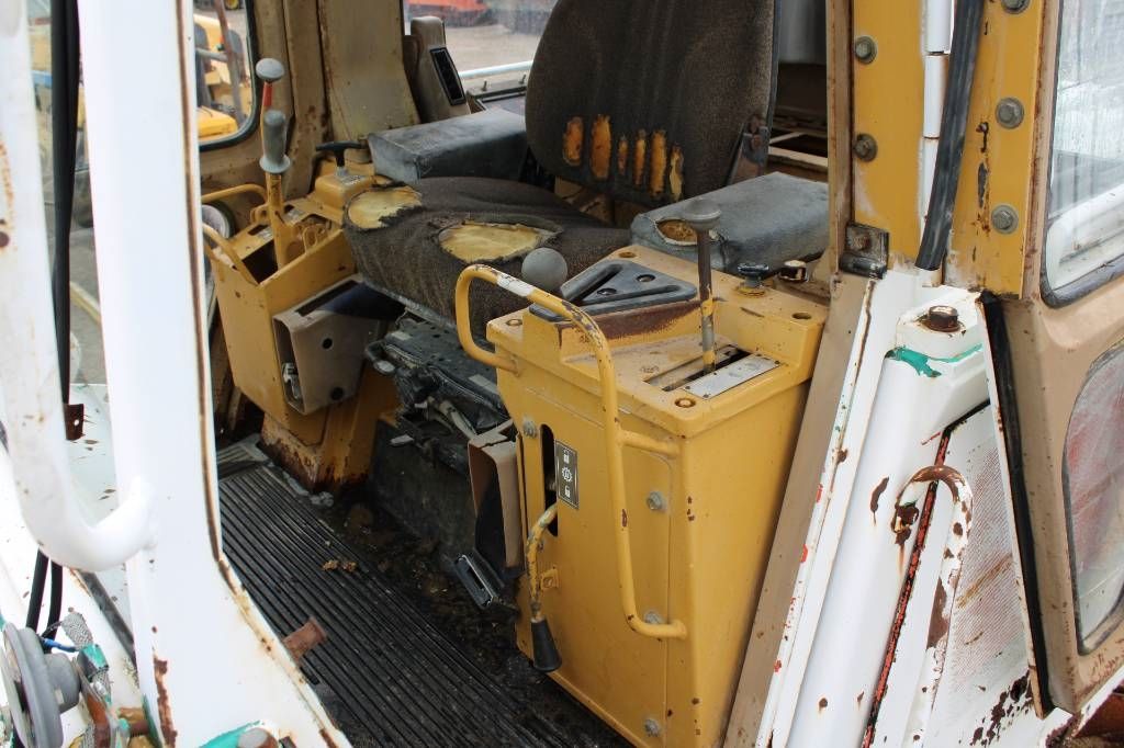 CAT 953