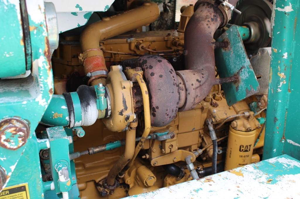 CAT 953