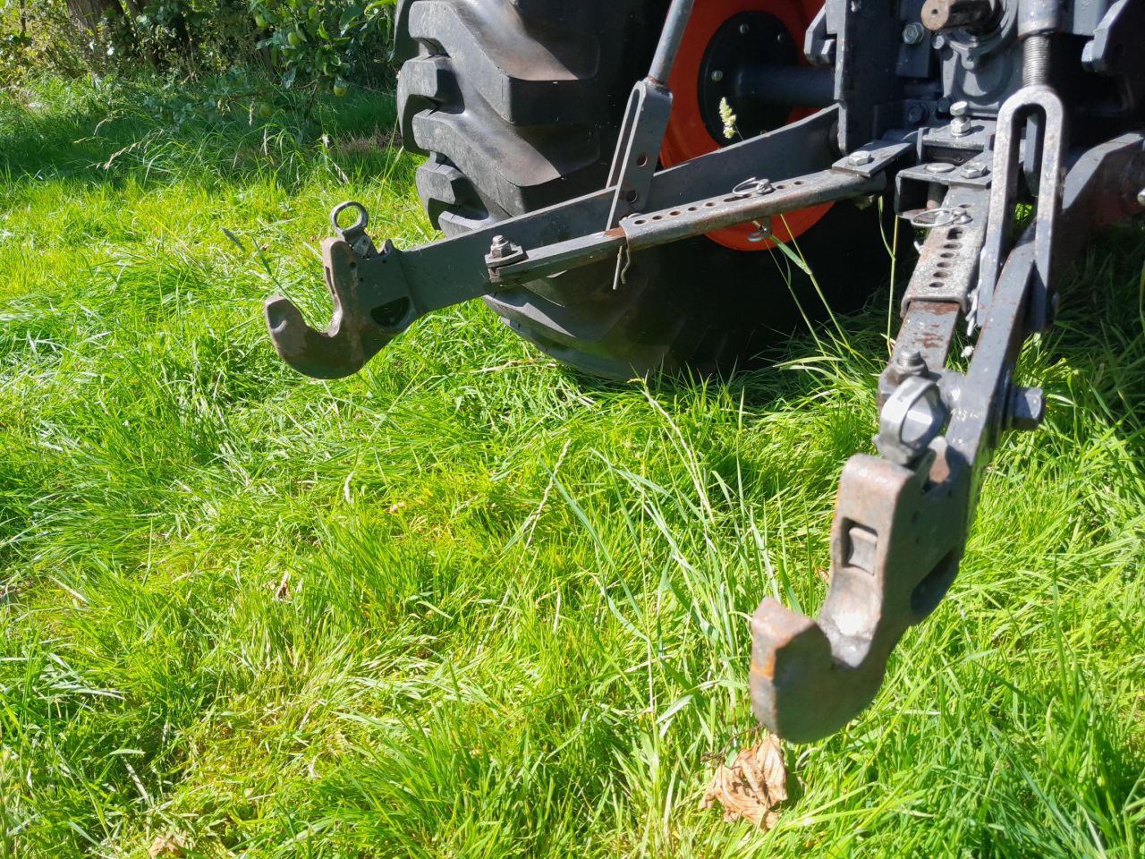 Kubota B3300
