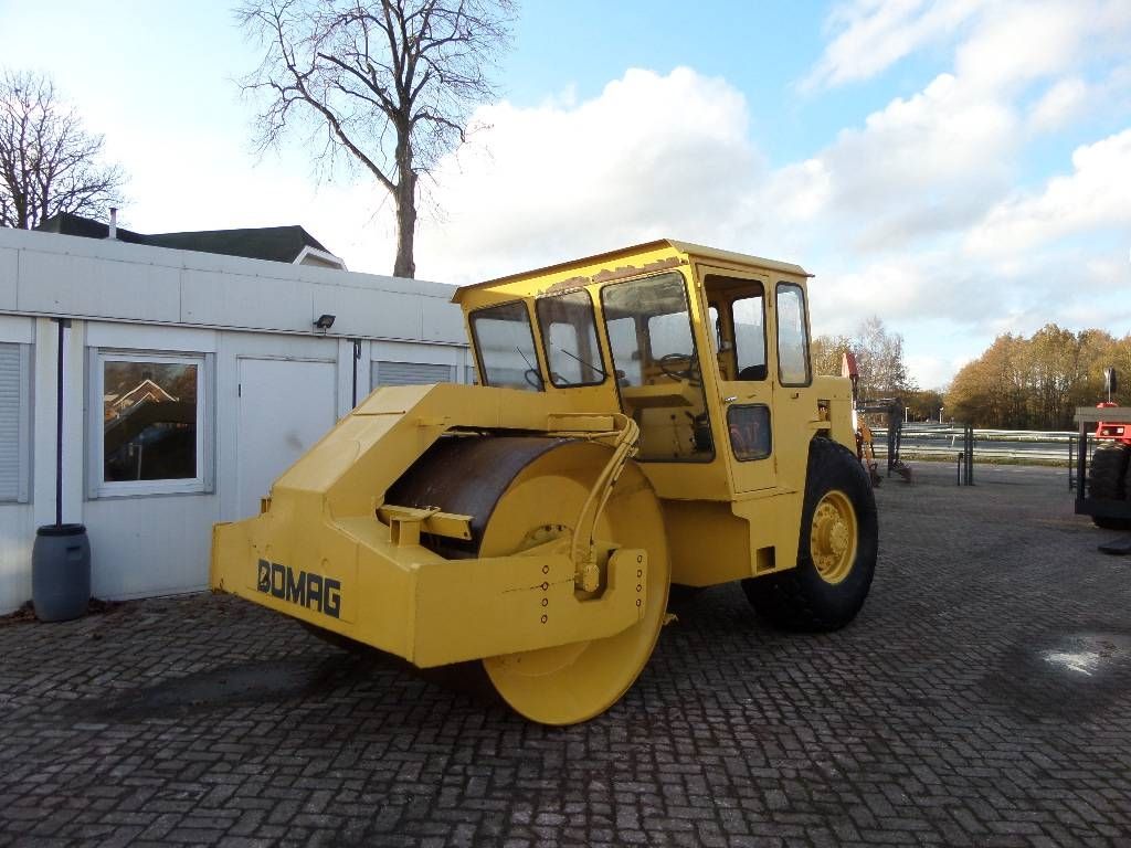 Bomag BW 211 AD