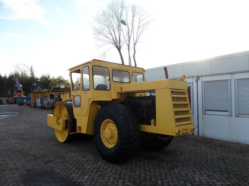 Bomag BW 211 AD