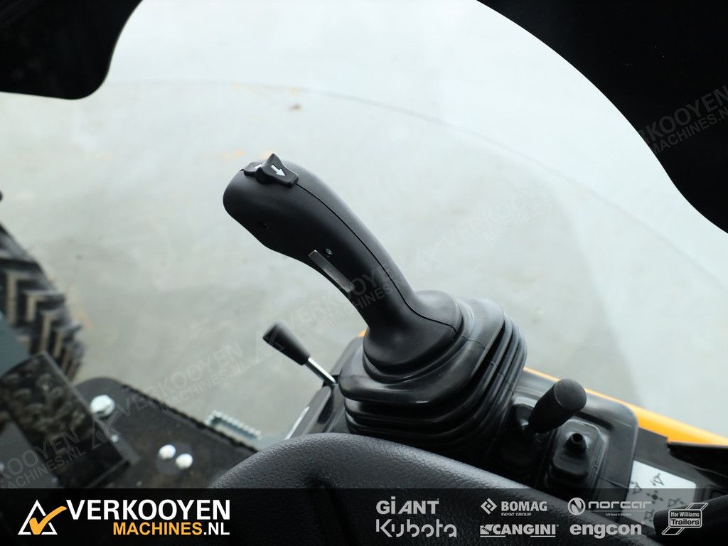 2025 Giant G1500 HD VK10349