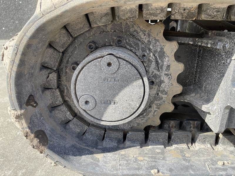 JCB 15 C - 1