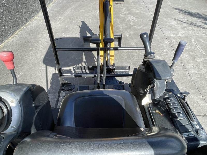 JCB 15 C - 1