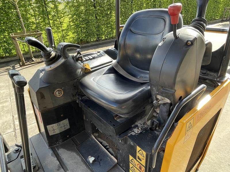 JCB 15 C - 1