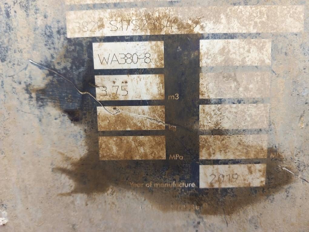 Komatsu WA380-8 Quick coupler & Bucket