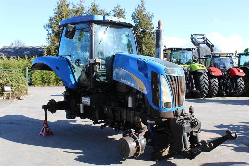 New Holland T8020