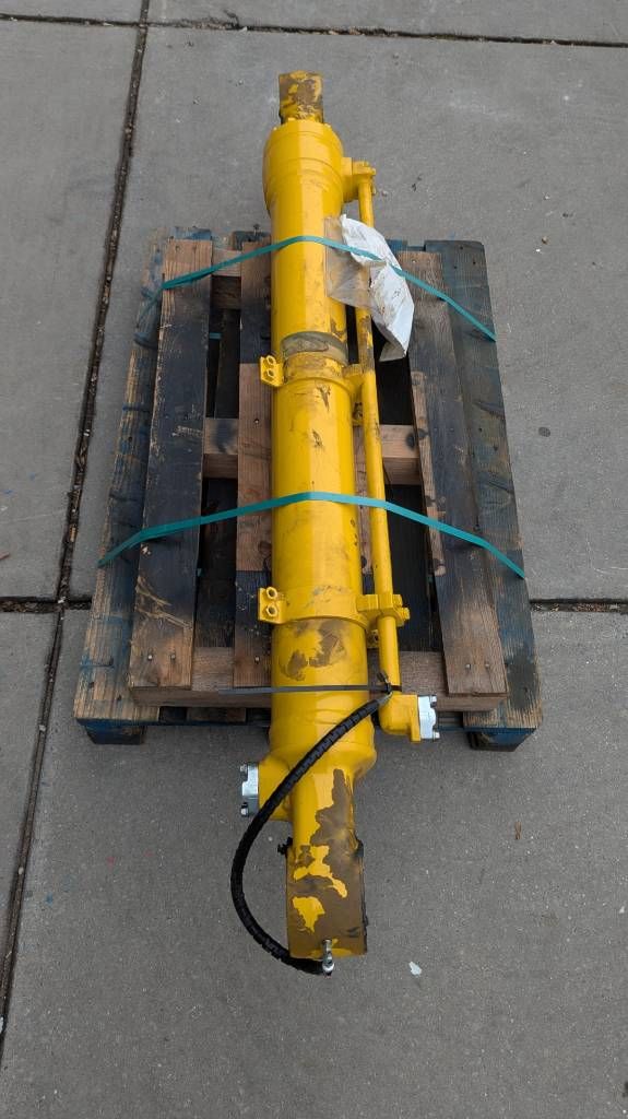 Komatsu PC210LC-10 / -11 - BUCKET CYLINDER - 707-E1-01300