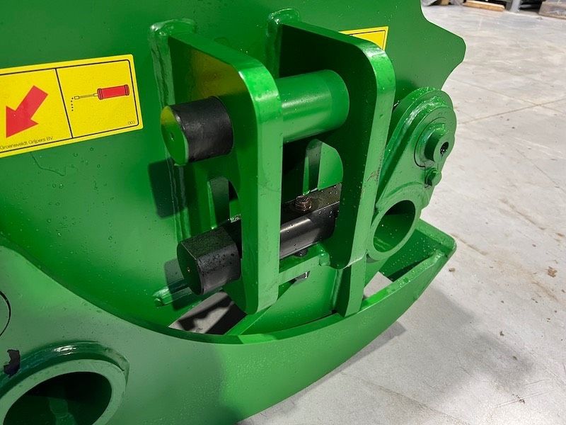 VH-BM Boomgrijper 811R