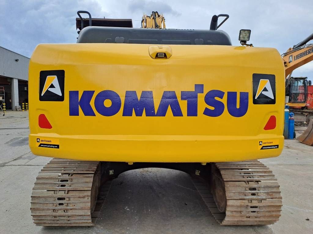 Komatsu HB 215 LC-2