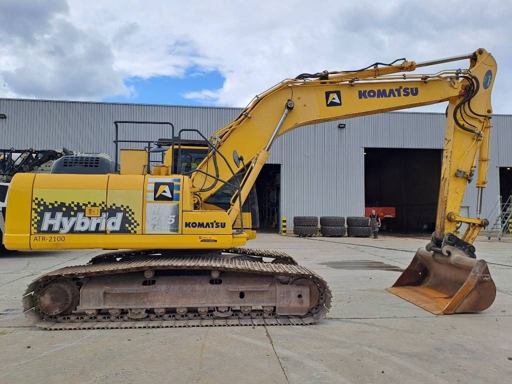 Komatsu HB 215 LC-2