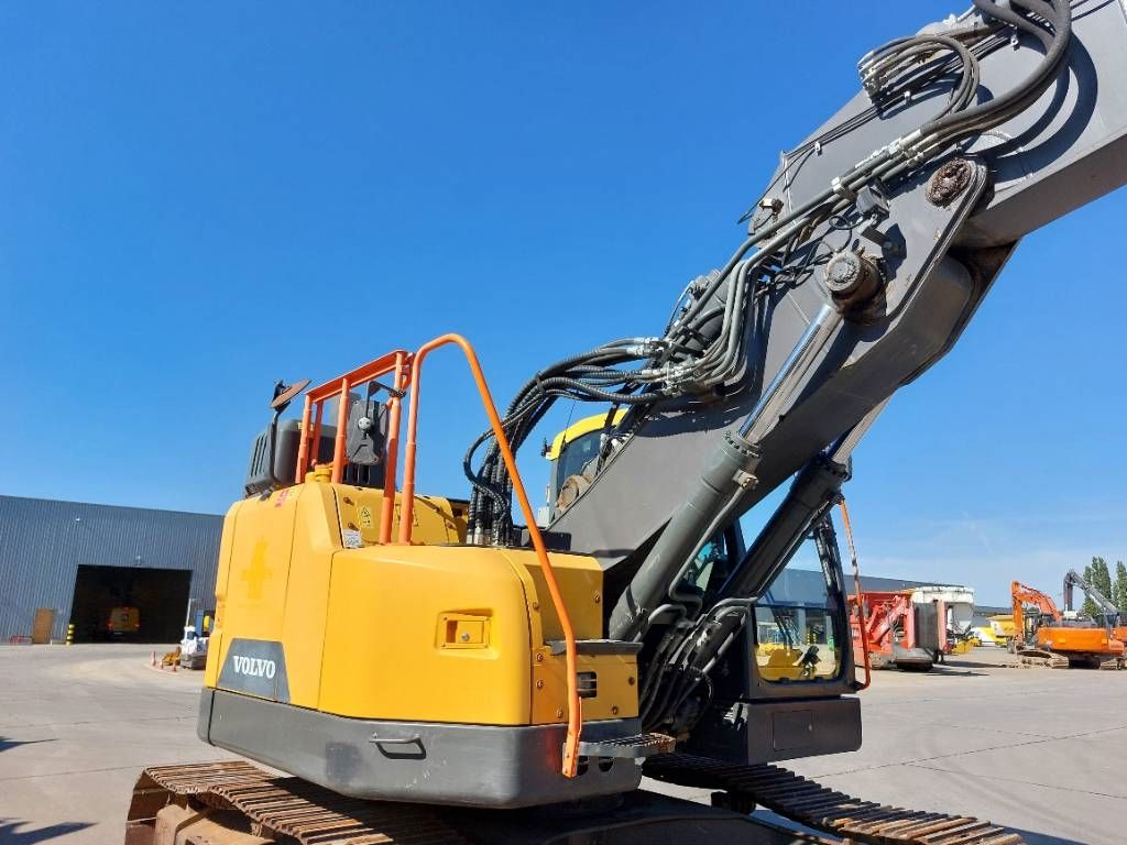 Volvo ECR 235 EL