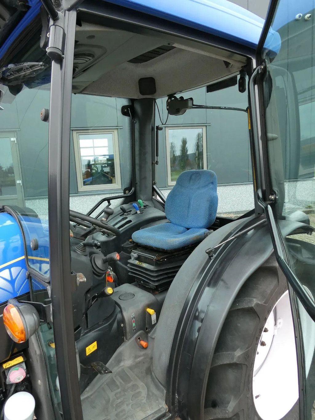 New Holland T3030 4wd / 01635 Draaiuren / Full Options