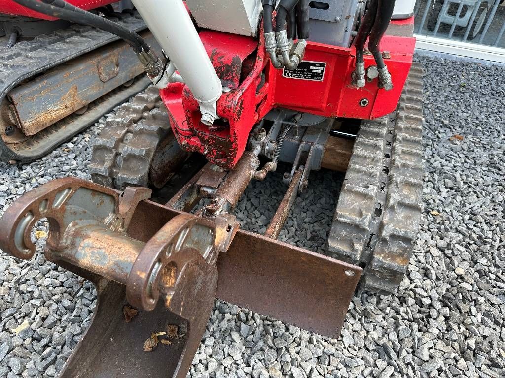Takeuchi TB108