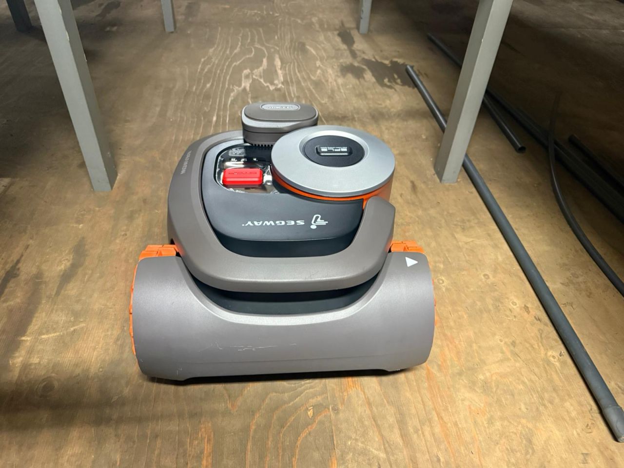 2x Segway Navimow H300E-VF ex demo robot maaiers