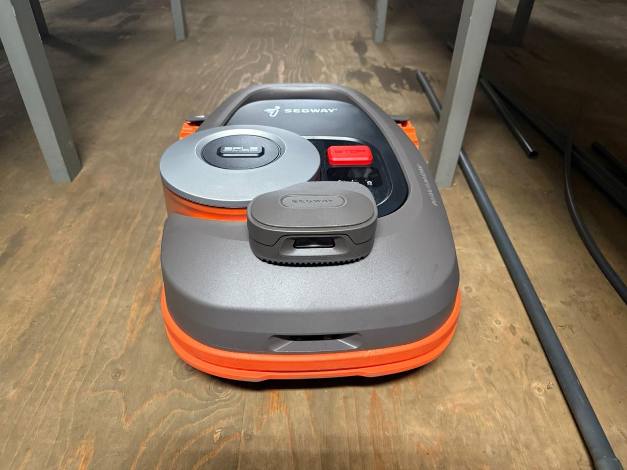2x Segway Navimow H300E-VF ex demo robot maaiers