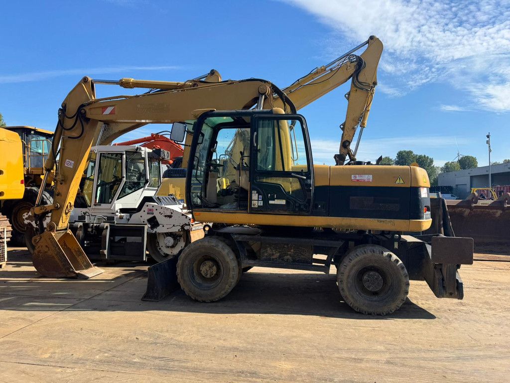 Caterpillar M318C