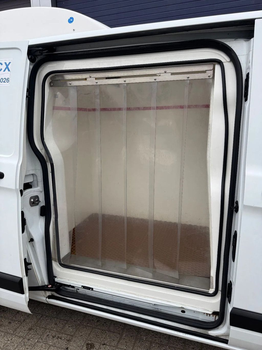 Ford TRANSIT CUSTOM **L2-EURO 6-AC/-30/+22/+4°C**