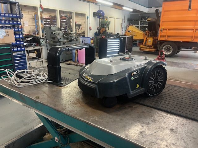 Wiper P70 robot maaier