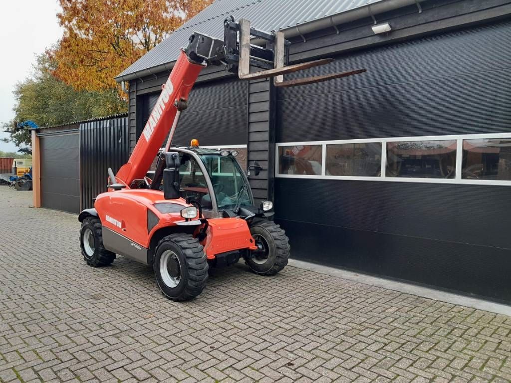 Manitou MT 625 verreiker met vorken
