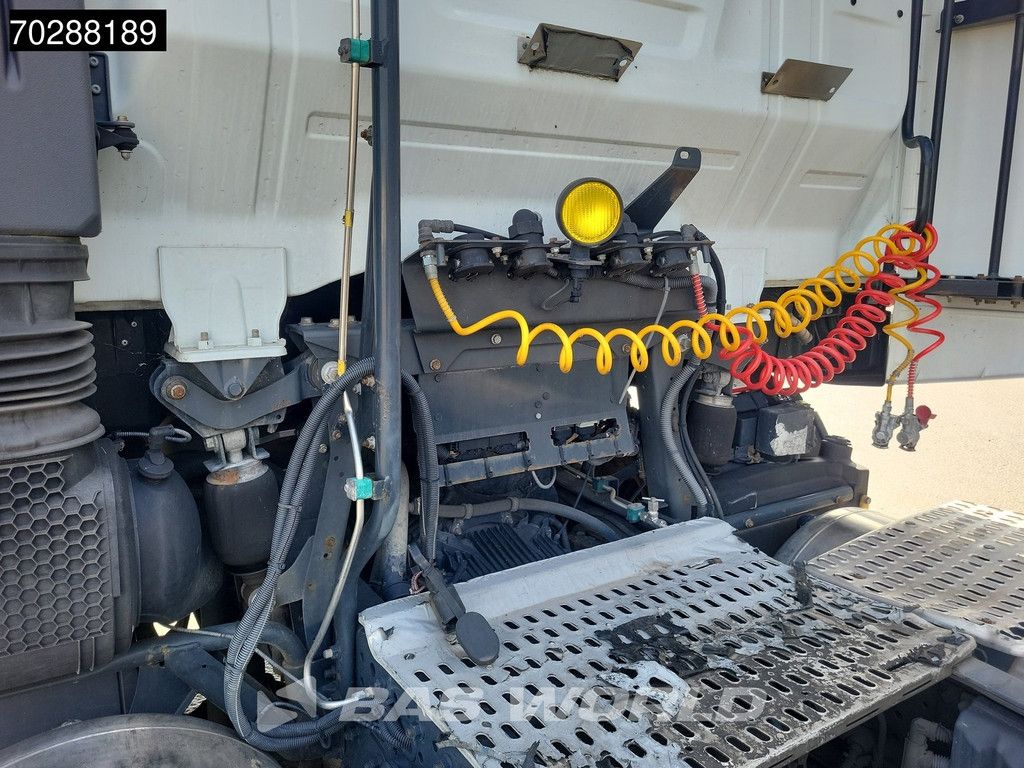 Iveco Stralis 400 4X2 Retarder 2xTanks LNG ACC Euro 6