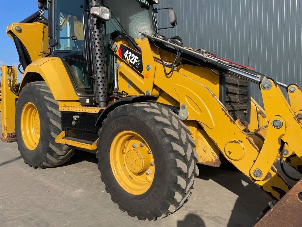 CAT 432F2