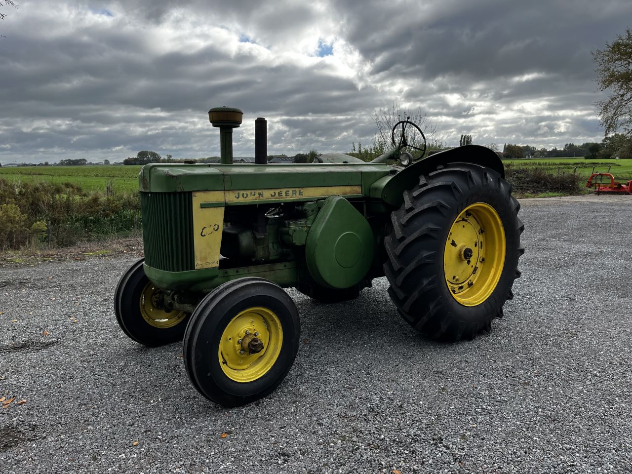 John Deere 820 Diesel 2-Cylinder met Pony-motor