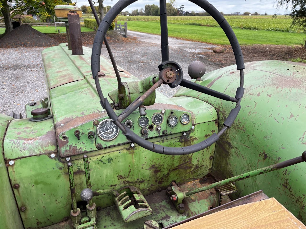 John Deere 820 Diesel 2-Cylinder met Pony-motor
