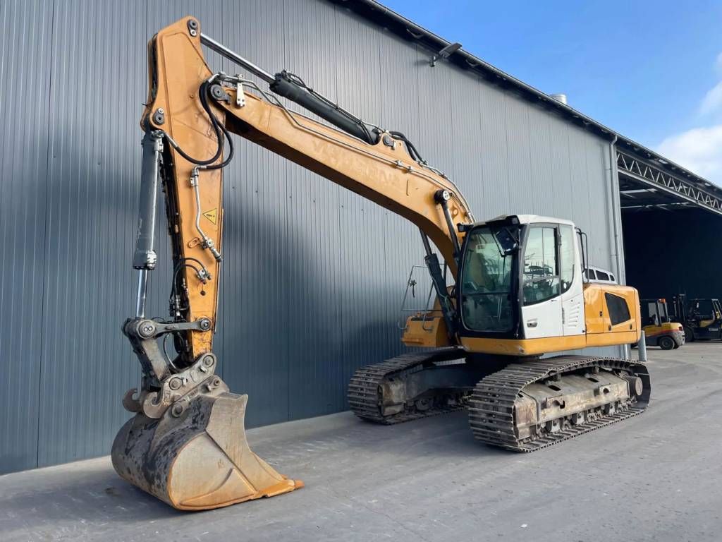 Liebherr R922 SLC