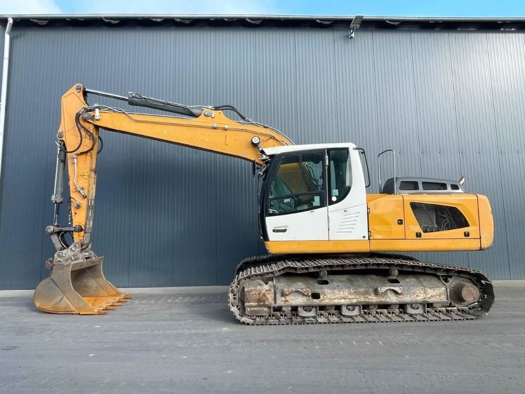 Liebherr R922 SLC