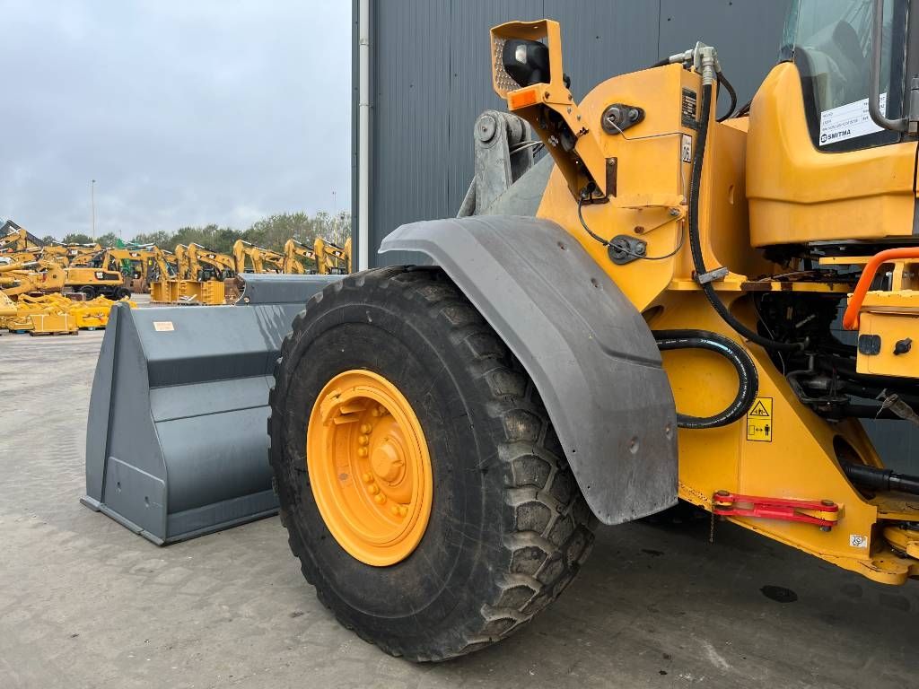 Volvo L120H - 3rd Valve - Weight System