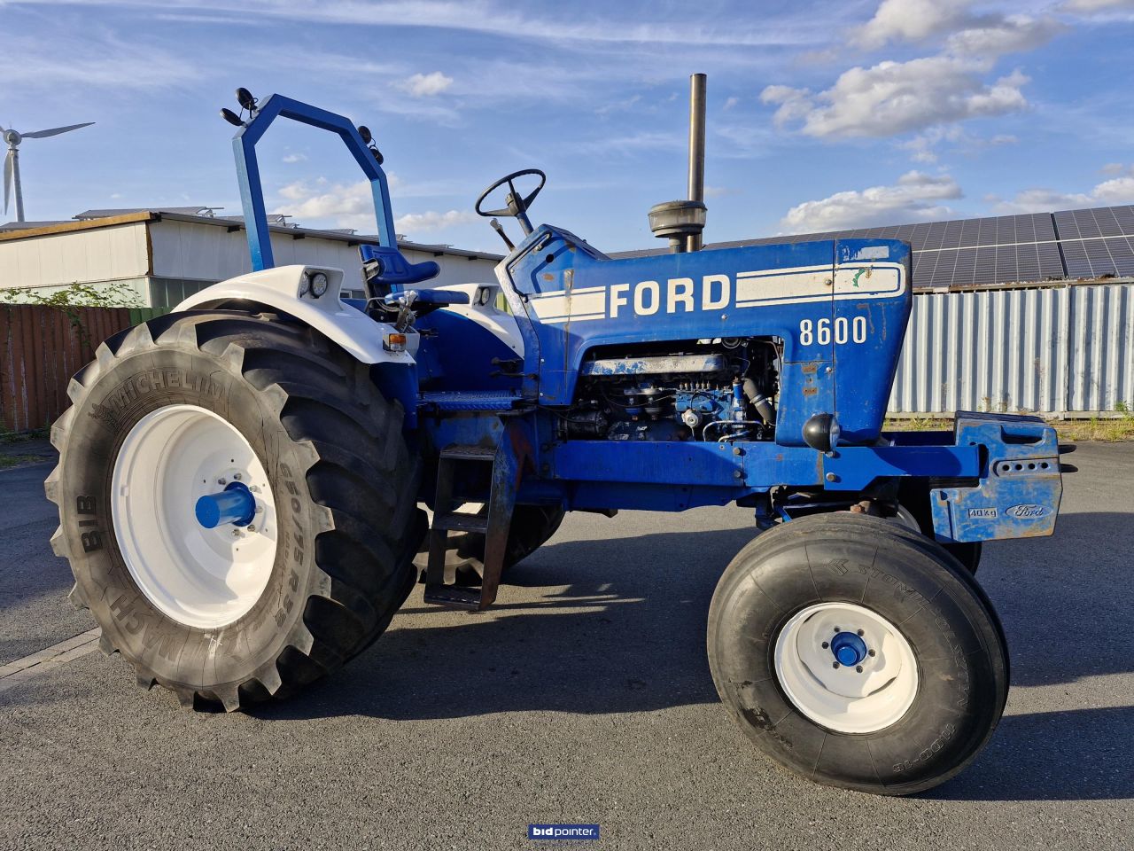 Ford 8600