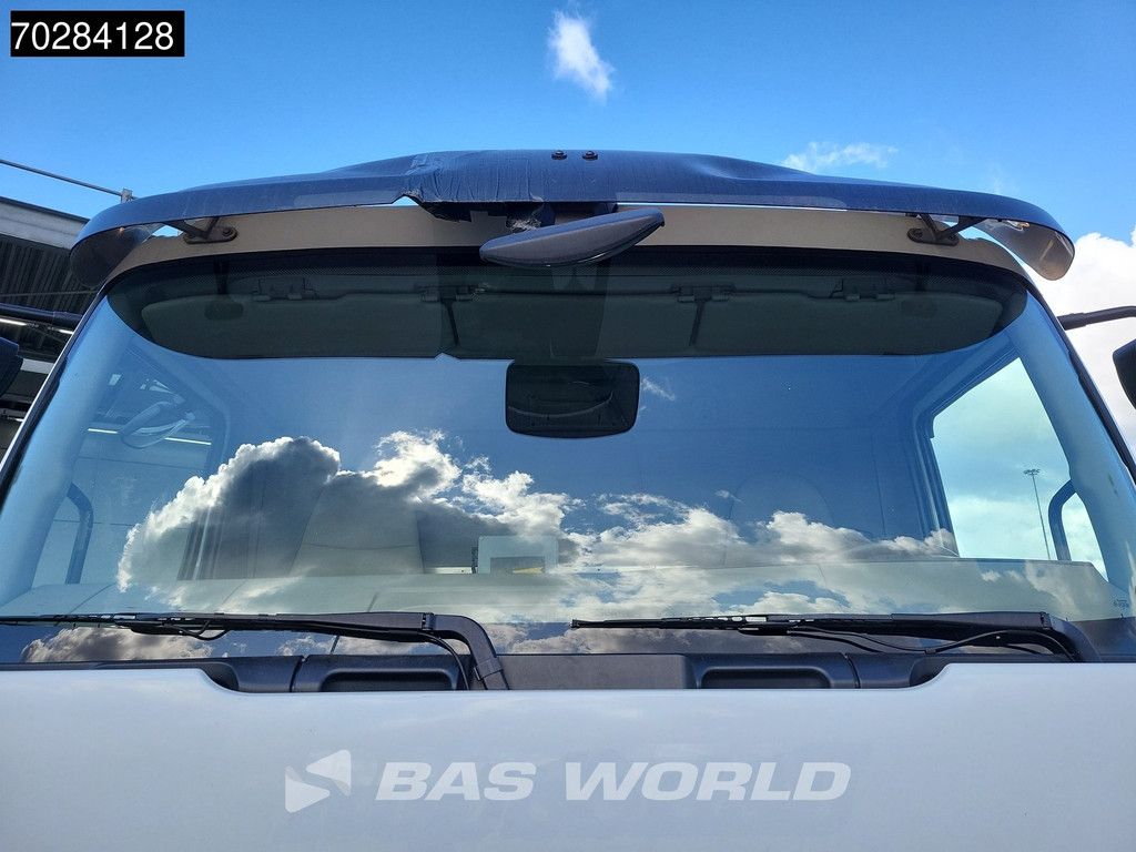 Renault Premium 380 4X4 14.000 Liter Fuel tanker 6 compartments ADR Hydrodrive Euro 5