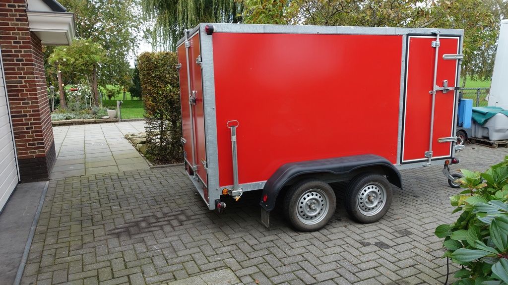 Pak gesloten aanhangwagen