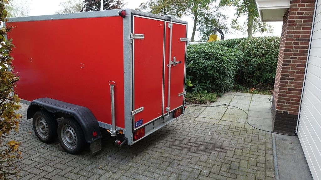 Pak gesloten aanhangwagen