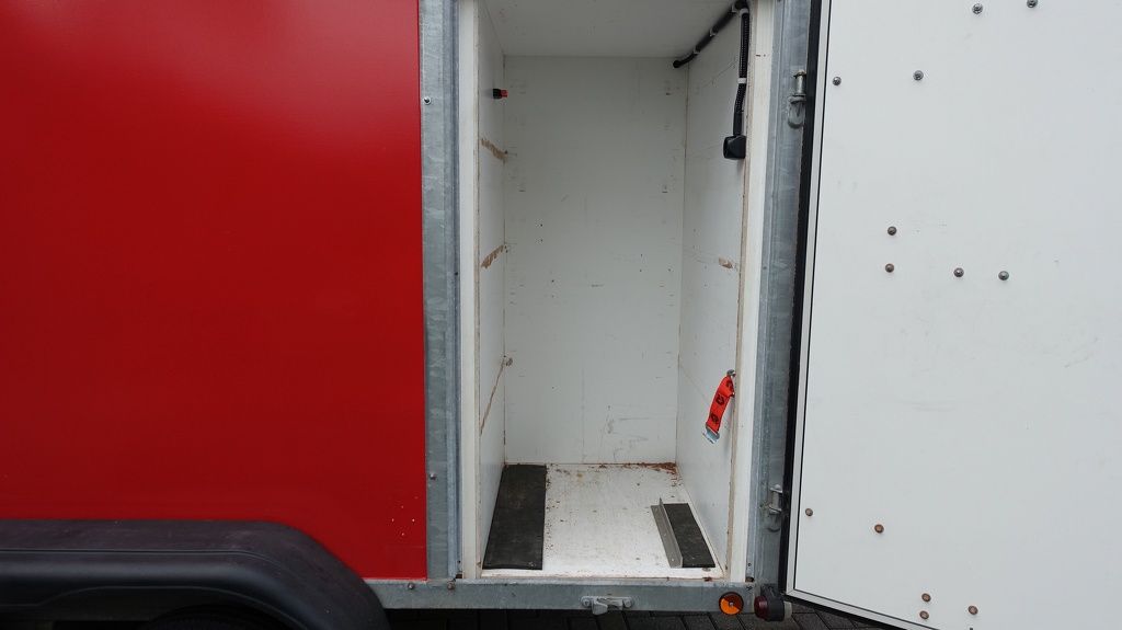 Pak gesloten aanhangwagen