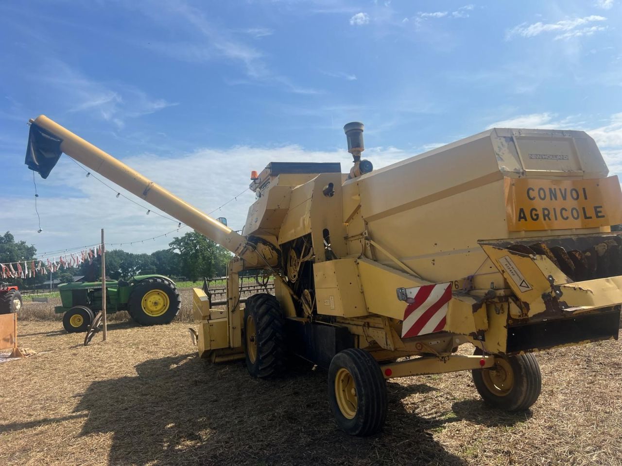 NEW HOLLAND 8040 harvester with mower 3,6 m
