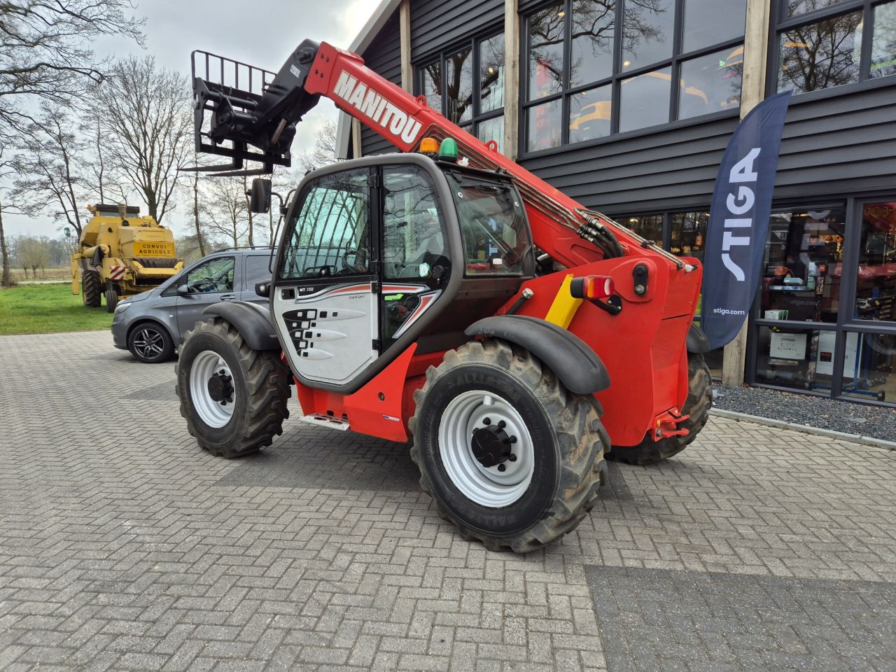 MANITOU MT732 easy telescopic with lifting height up to 7 m